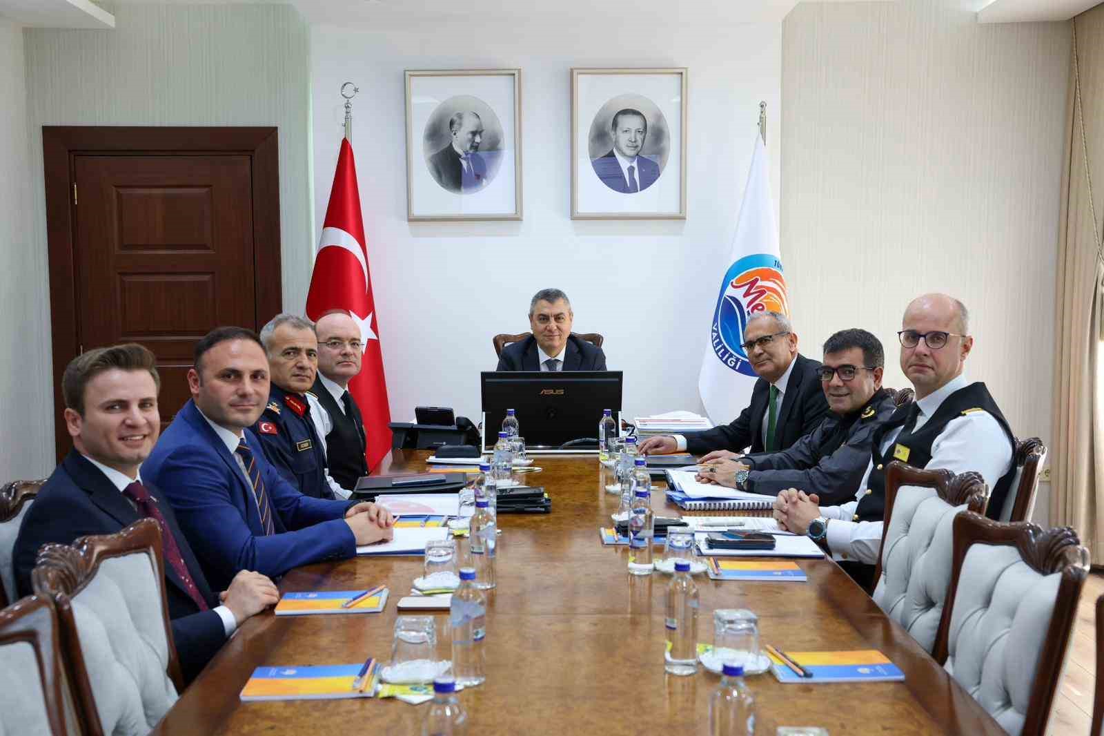 Mersin’de güvenlik masaya yatırıldı: 816 aranan şahıs yakalandı
