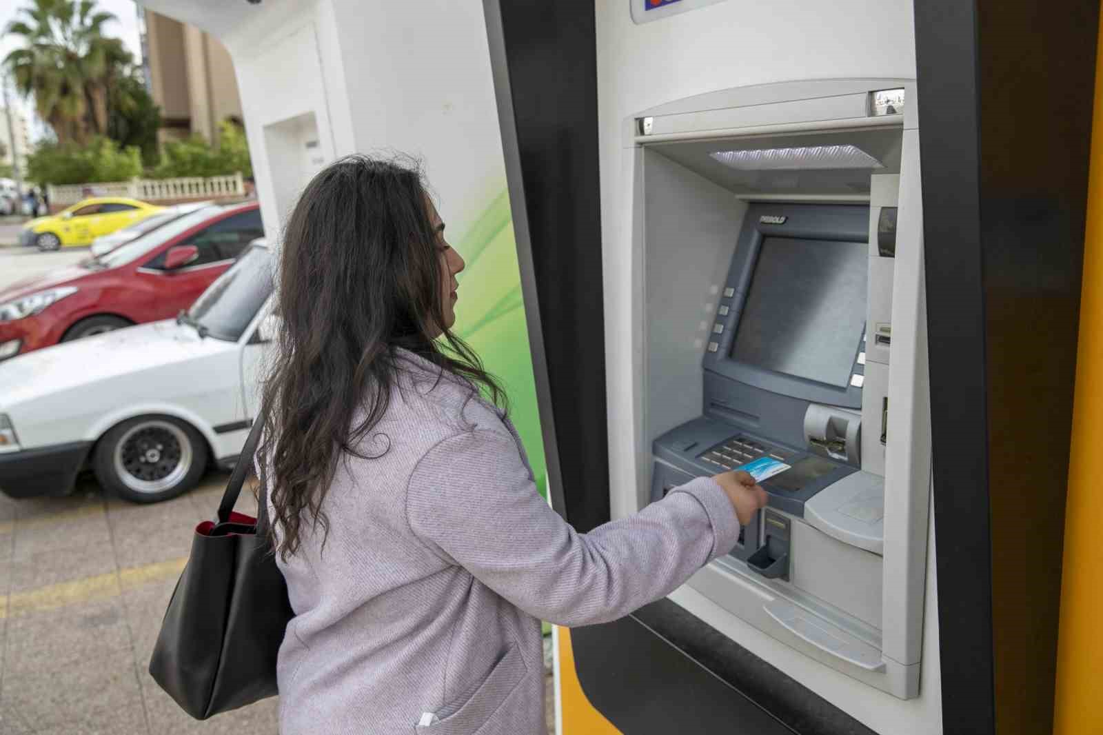 Mersin’de Halk Kart ve öğrenim yardımı ödemeleri yapıldı
