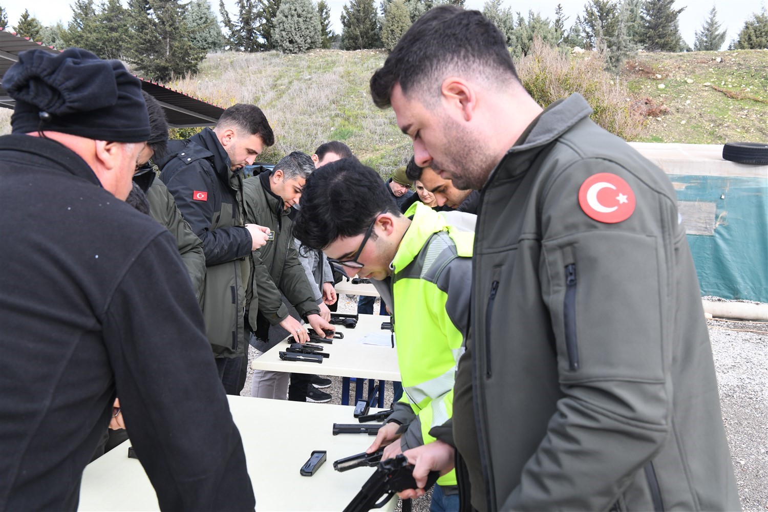 Mersin’de orman muhafaza personeline atış eğitimi
Mersin’de orman muhafaza personeline atış eğitimi