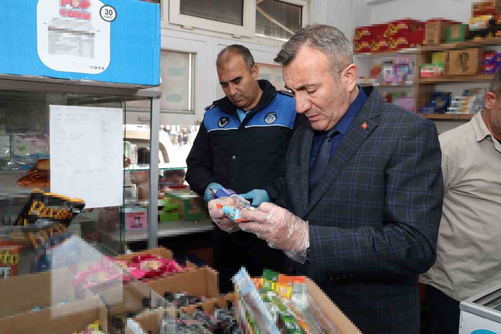 Mersin’de sağlıksız ürün satan kantine ceza
