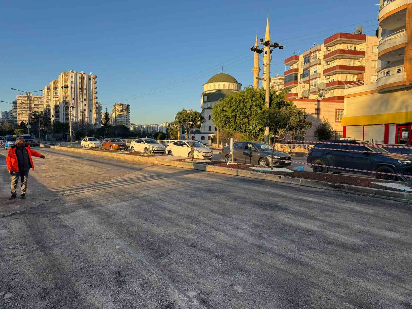 Mersin’de selin zarar verdiği köprüde tahkimat çalışması tamamlandı
