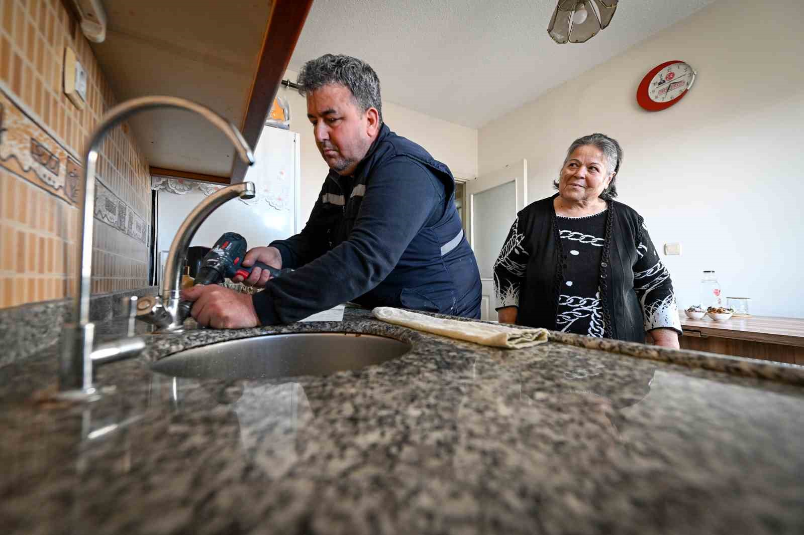 Mersin’de yaşlılara evde bakım ve sosyal destek hizmeti
