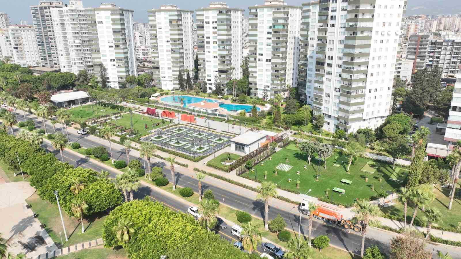 Mersin’de yeşil alanlar iklim dostu uygulamalarla büyütüldü
