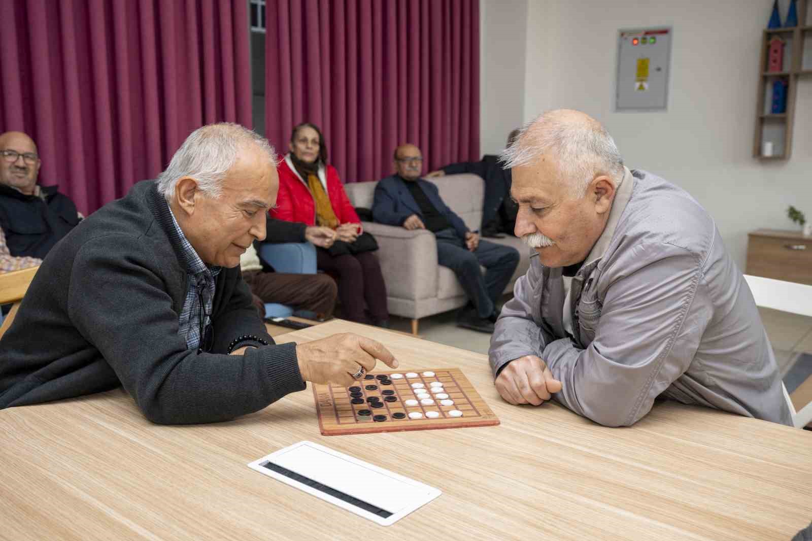 Mersin’deki emekli evleri, emeklilerin ikinci adresi oldu
