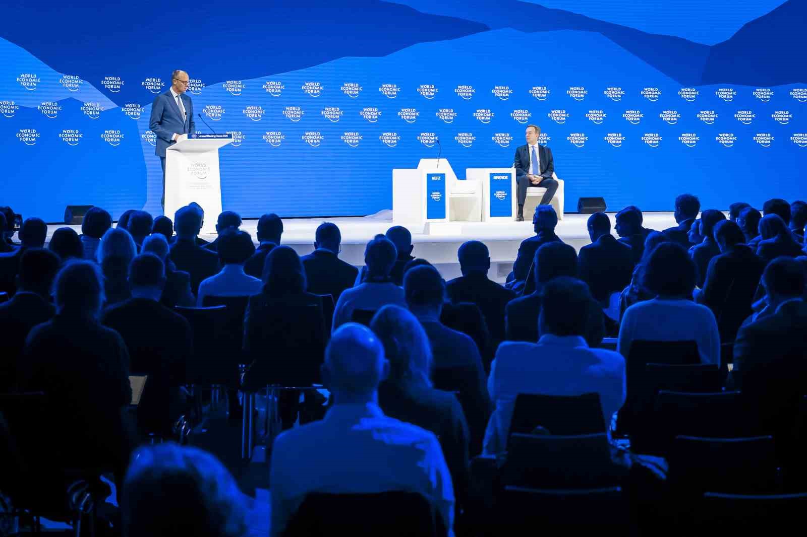 Merz: "Avrupa topraklarını zorla ele geçirme tehdidi kabul edilemez"
