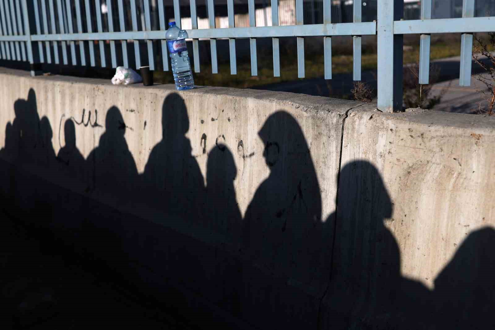 Mescid-i Aksa’da 80 bin kişi Ramazanın ilk cuma namazını kıldı
