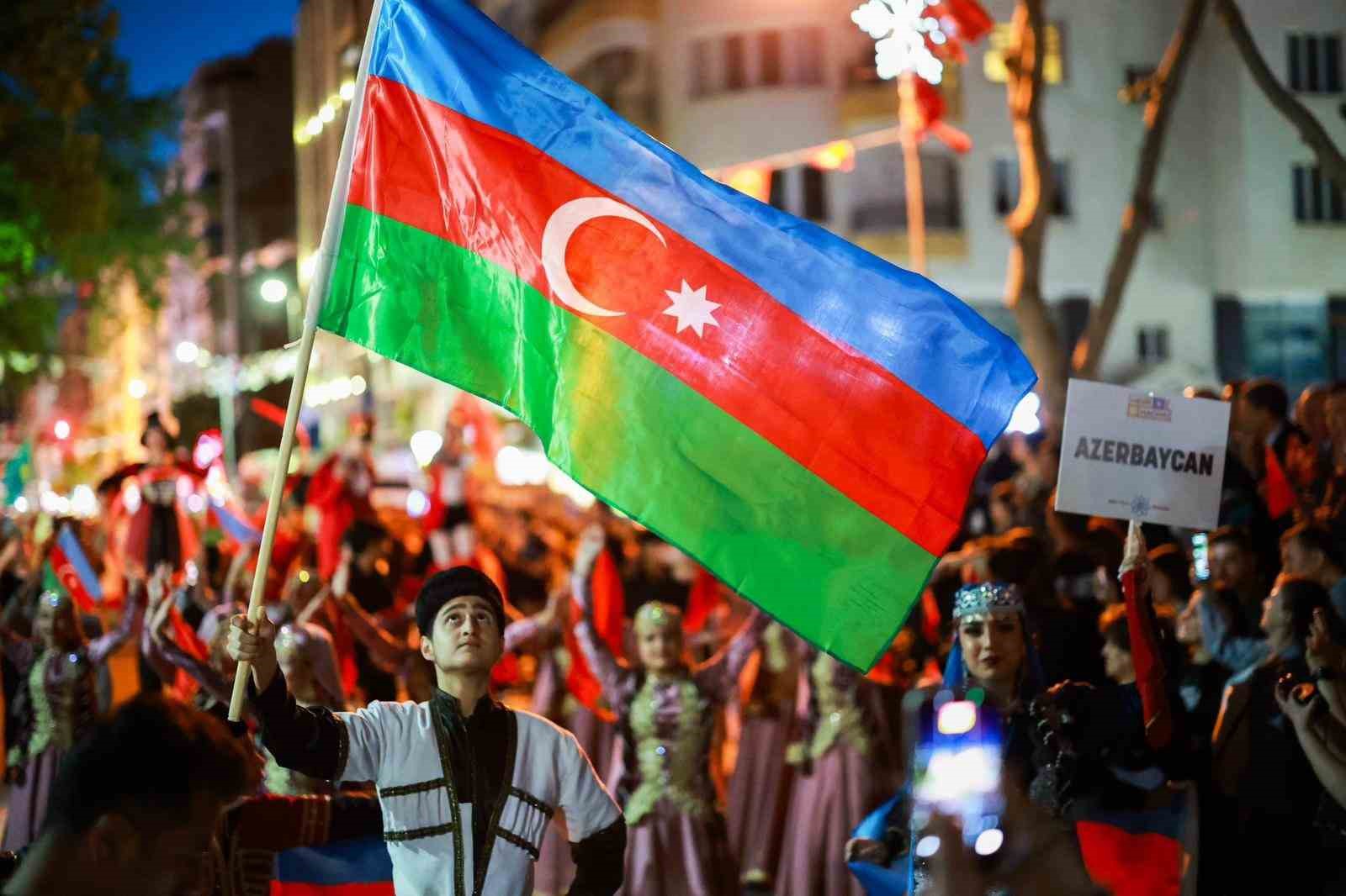 Mesir coşkusu sokaklara taştı
