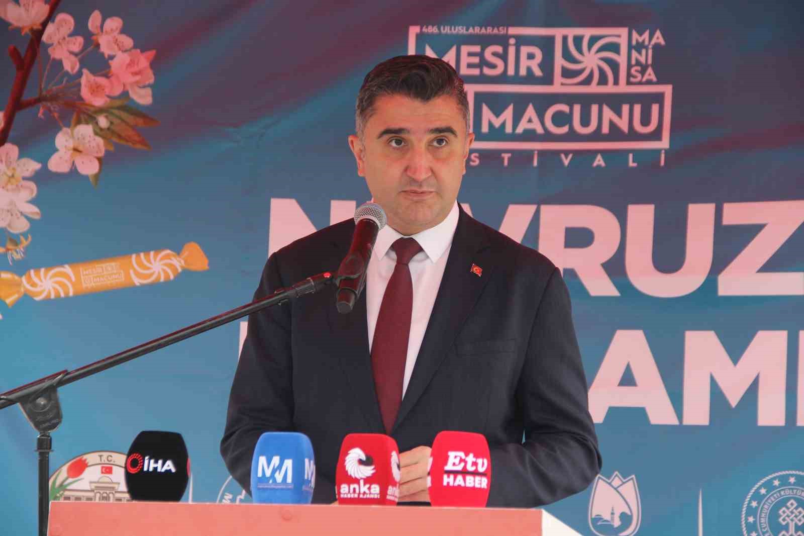 Mesir Macunundan alabilmek için kazanın içine girdiler
