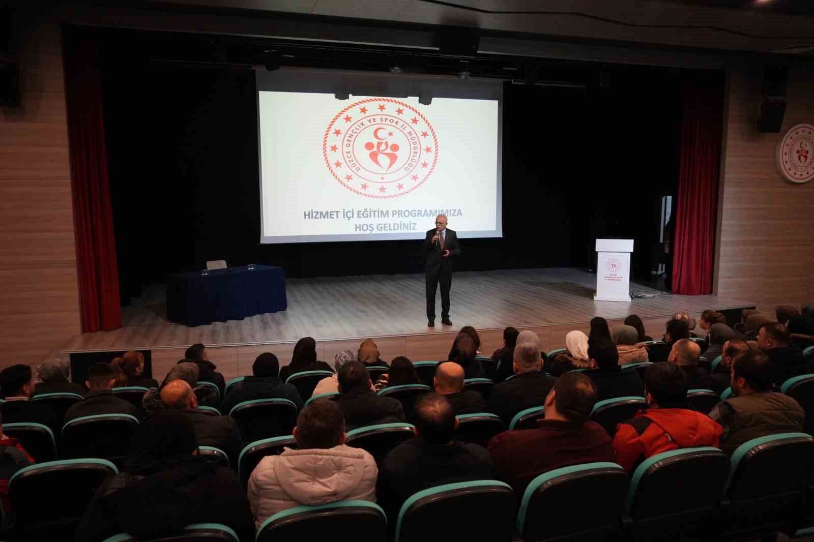 Mesleki hizmet içi eğitimler sürüyor
