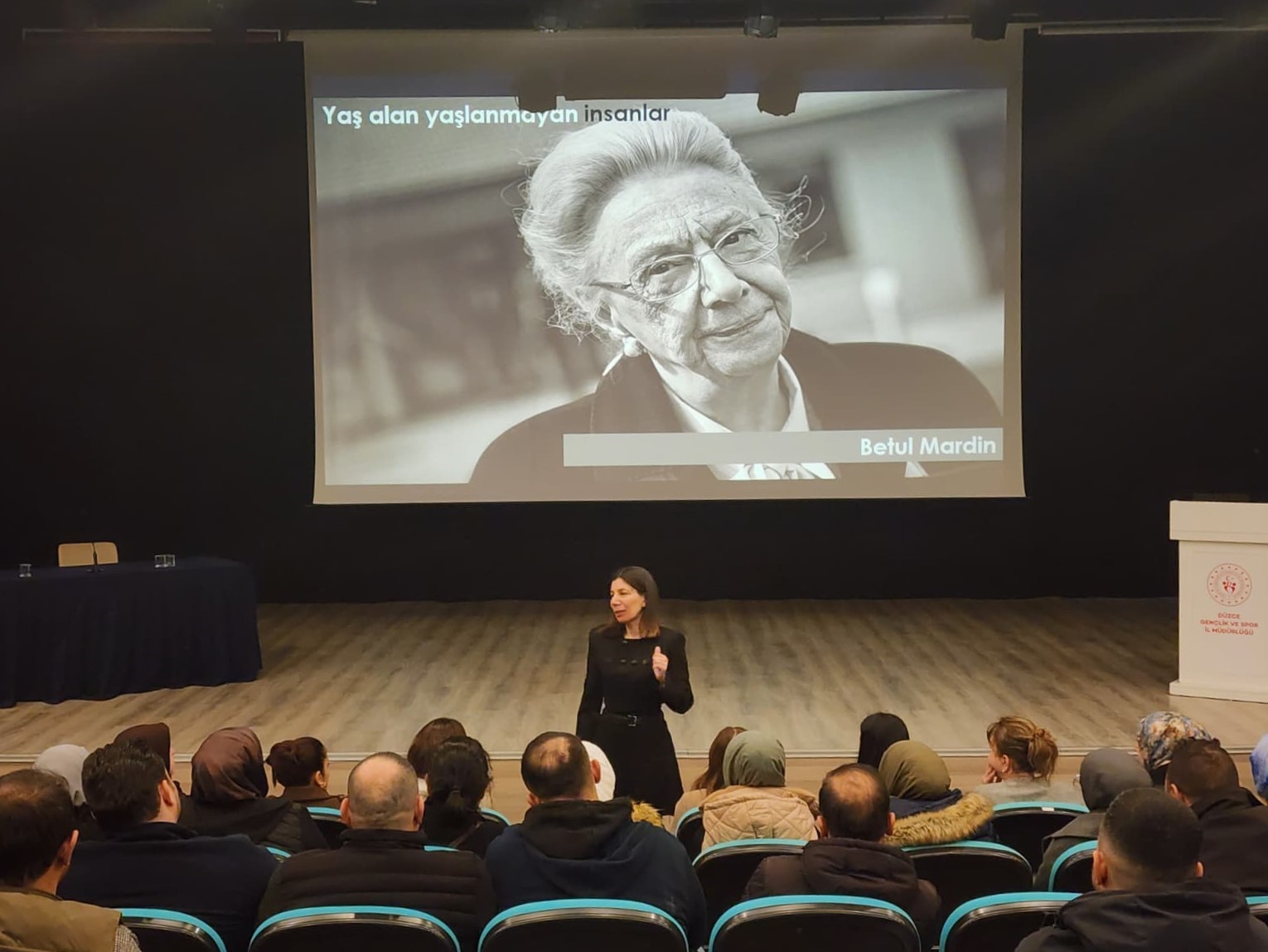 Mesleki hizmet içi eğitimler sürüyor
