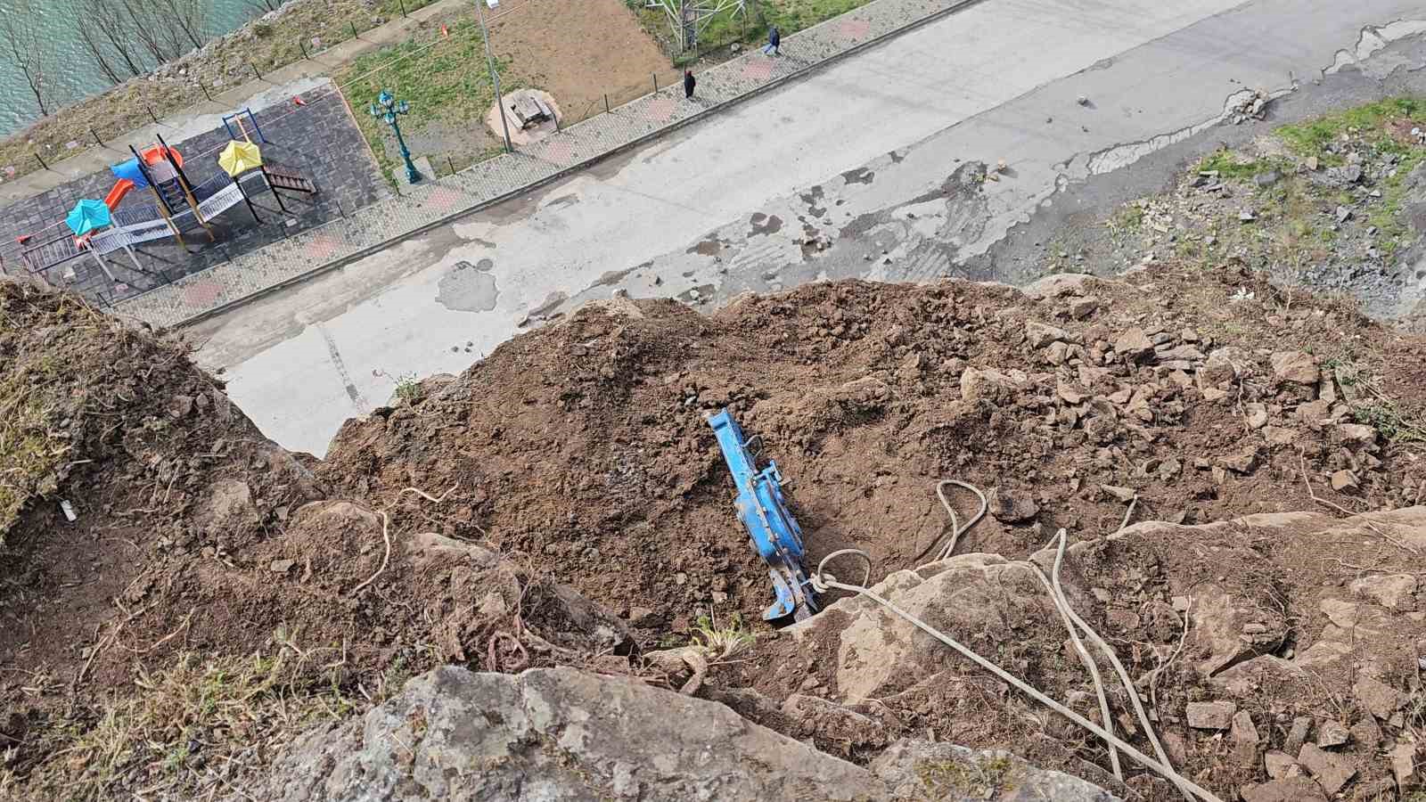 Metrelerce yükseklikte tehlikeli görev
