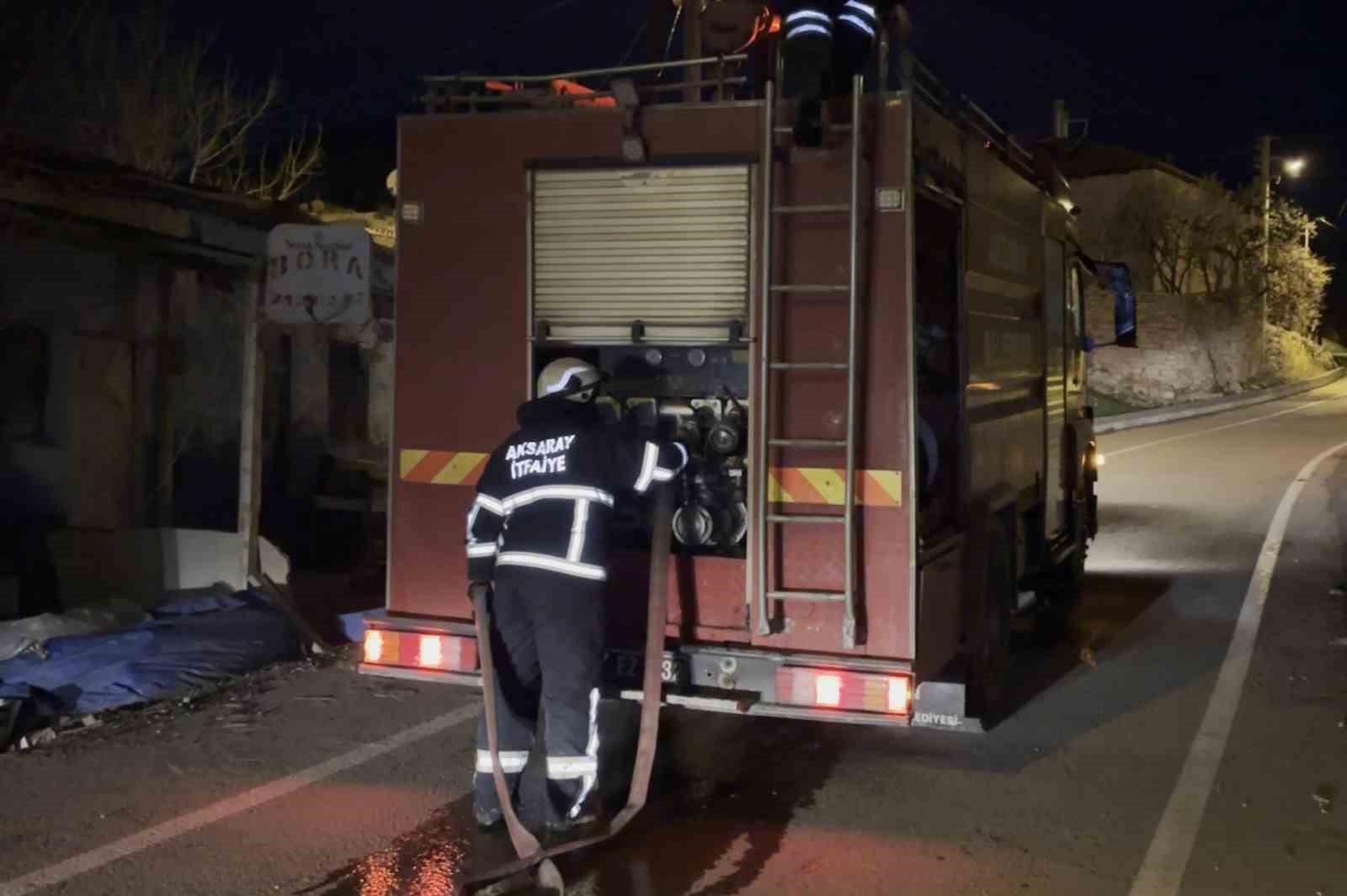 Metruk evde çıkan yangın paniğe neden oldu
