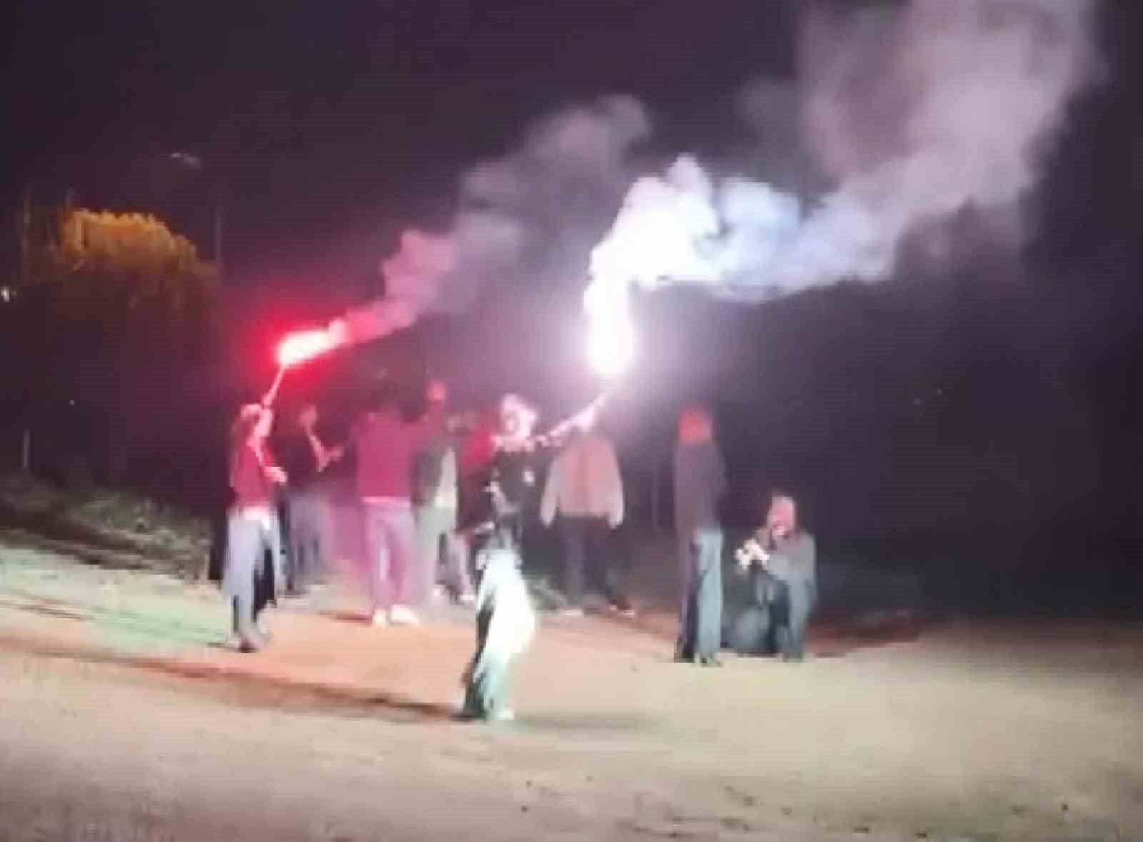 "Meydan dayaklı" evlilik teklifi
