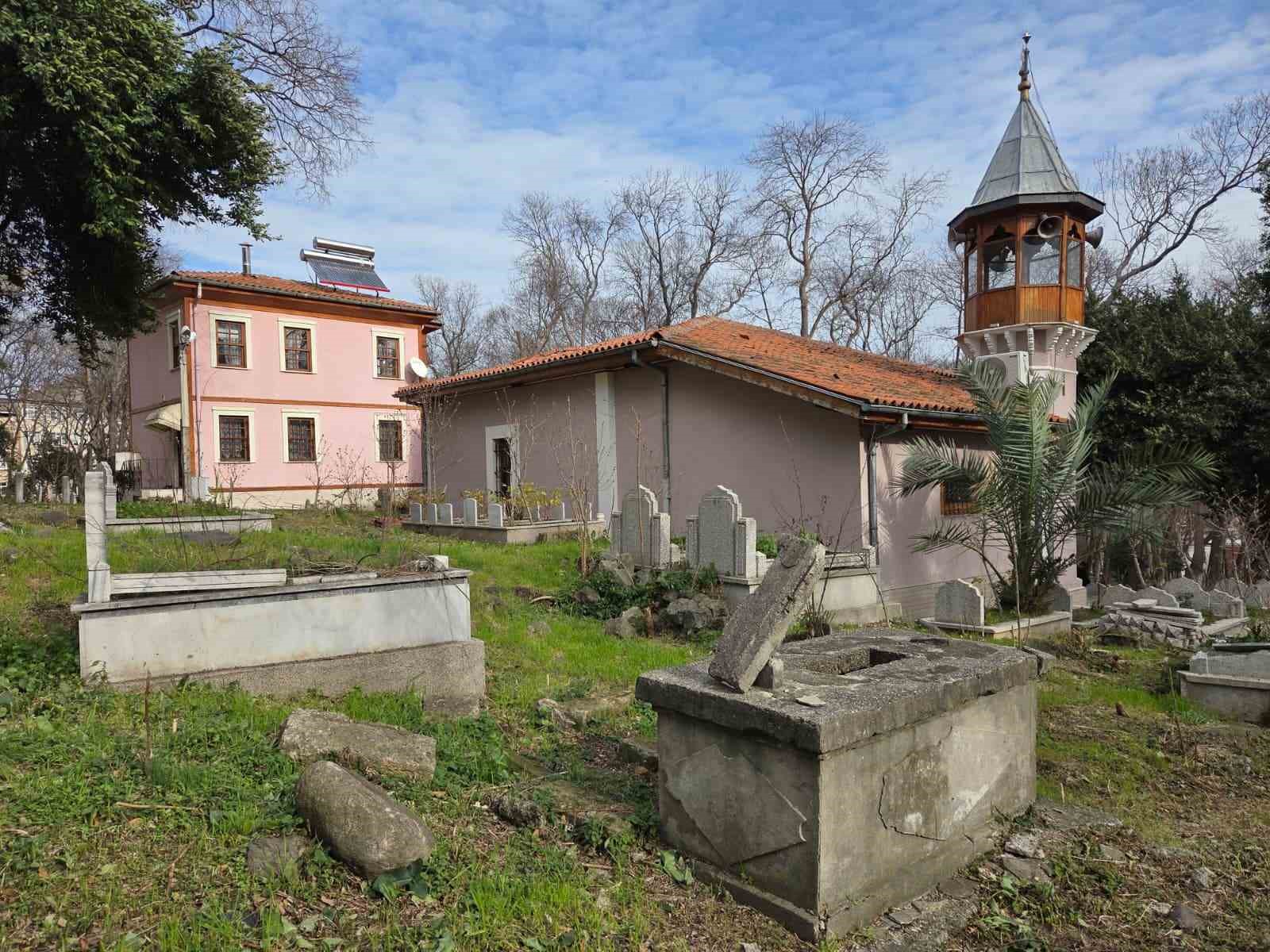 Mezar taşları Pontus vahşetini anlatıyor
