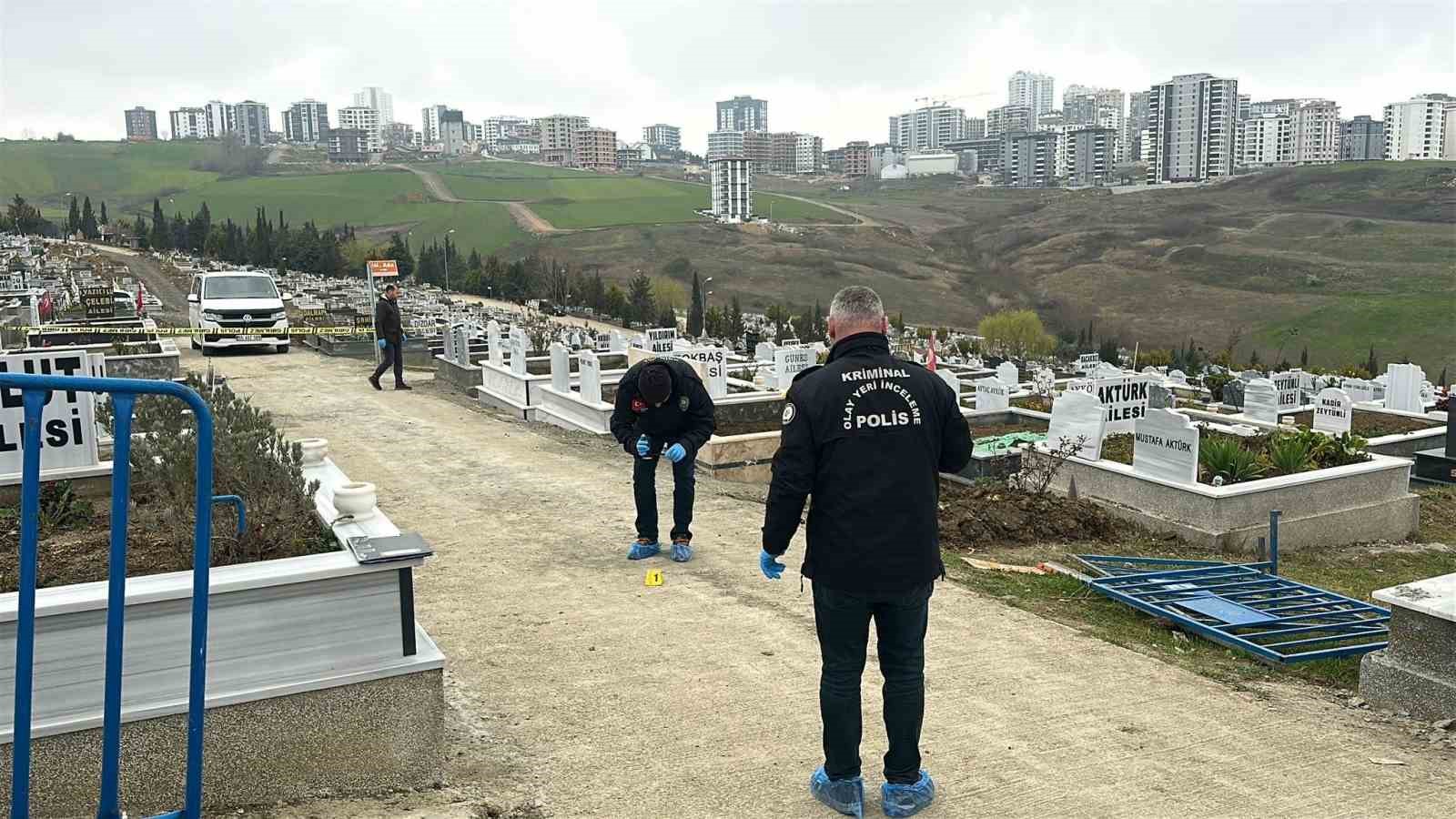 Mezarlıkta silahlı saldırı: 1 yaralı
