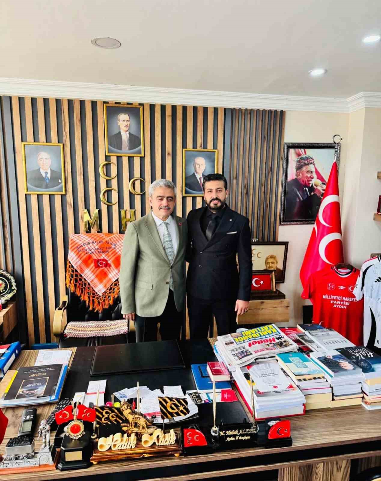 MHP Aydın’da bayrak değişimi
