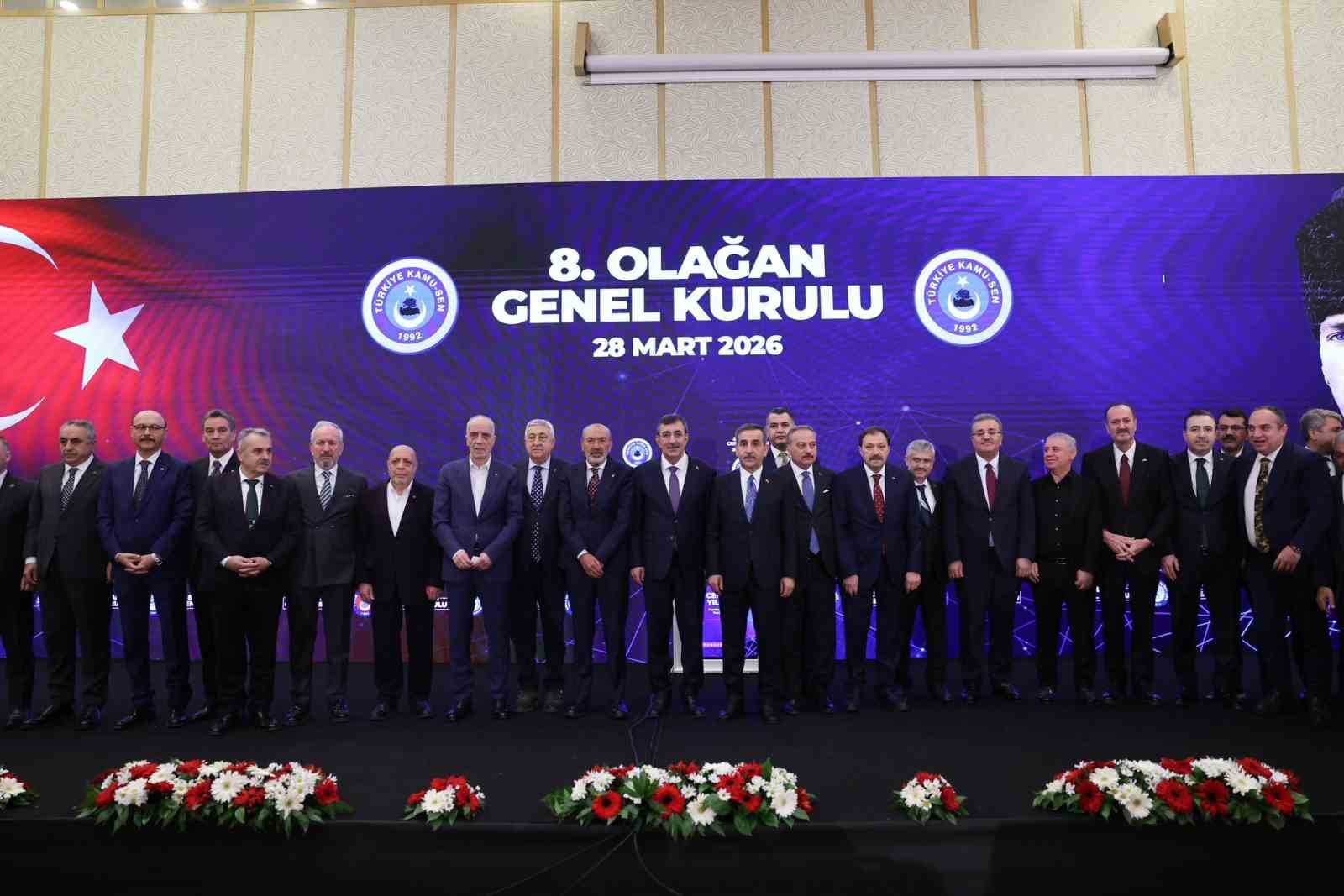 MHP Genel Başkan Yardımcısı Yıldırım: "Cumhur İttifakı’nın liderlerine güveniyoruz"
MHP Genel Başkan Yardımcısı Yıldırım: "Cumhur İttifakı’nın liderlerine güveniyoruz"