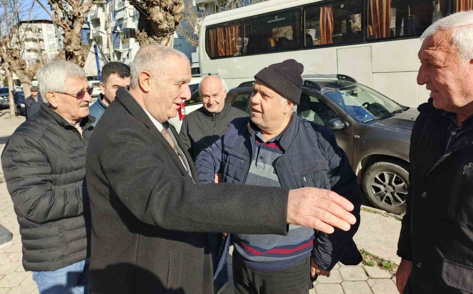 MHP Salihli’den ‘Hayırlı günler komşum’ ziyaretleri sürüyor
