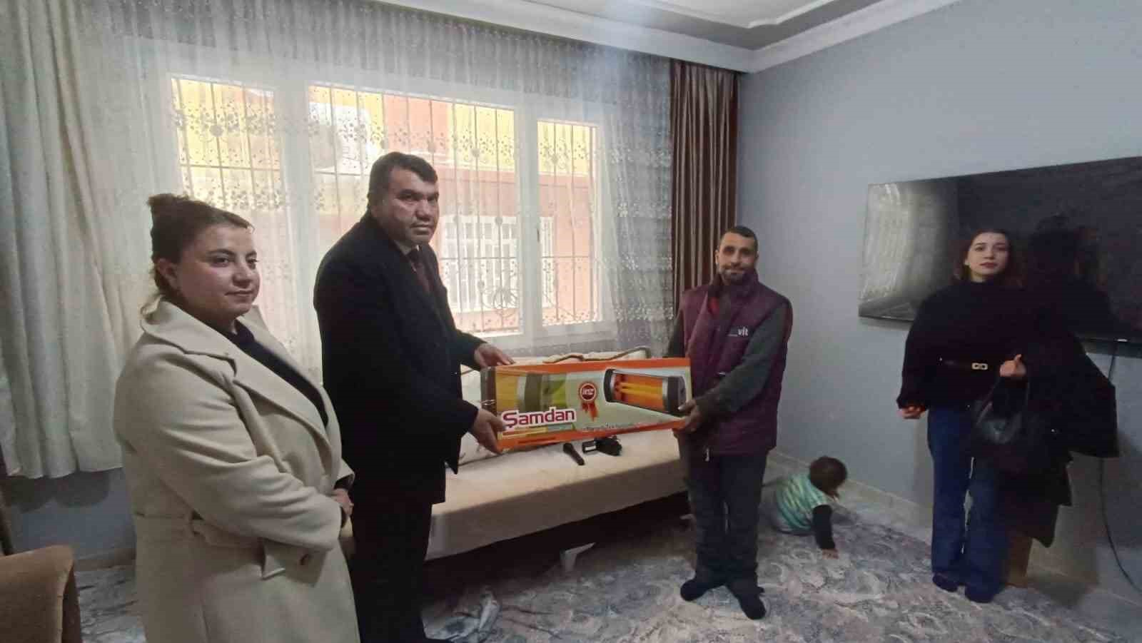 MHP Sur İlçe Başkanlığı ihtiyaç sahibi aileleri yalnız bırakmıyor
