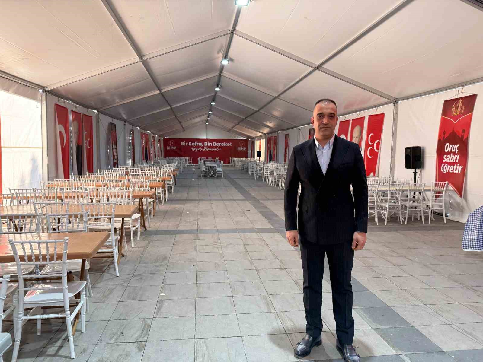 MHP’den ‘Bir sofra bin bereket’ temalı iftar otağı
