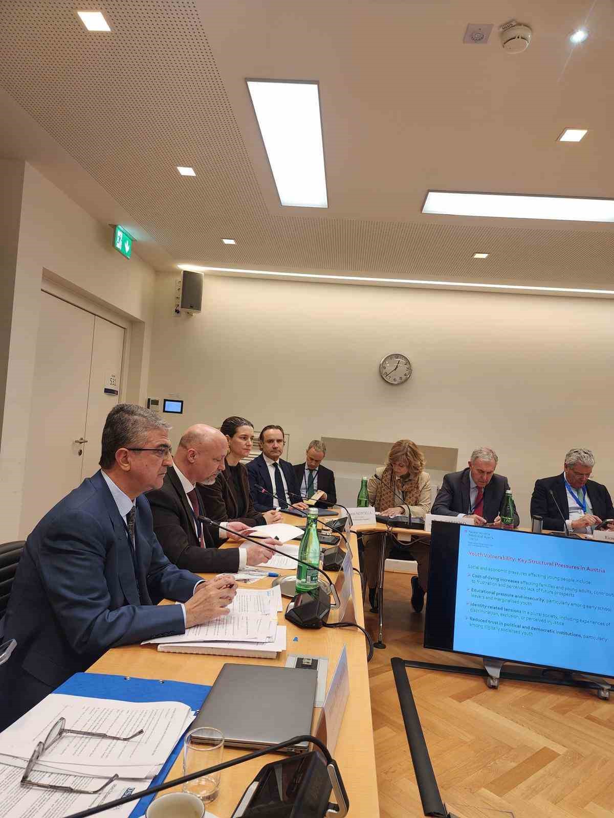 MHP’lı Kamil Aydın, AGİTPA kış genel kurulu için Viyana’da
