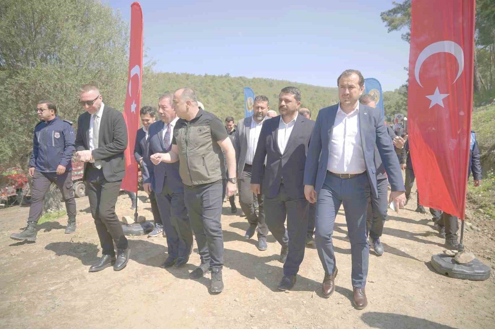 Milas’ta yanan sahalar fidanlarla canlanıyor
