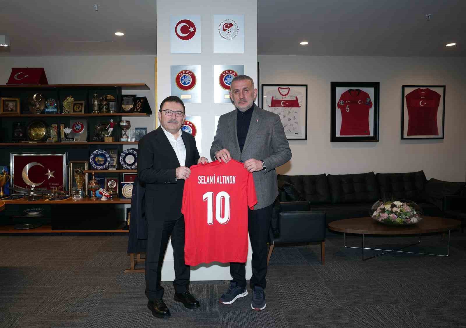 Milletvekili Altınok’tan Hacıosmanoğlu’na ziyaret
