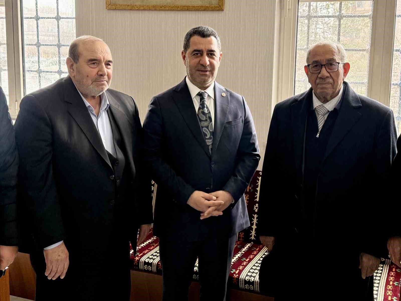 Milletvekili Bozgeyik, Bozgeyik ailesi bayramlaşma törenine katıldı
