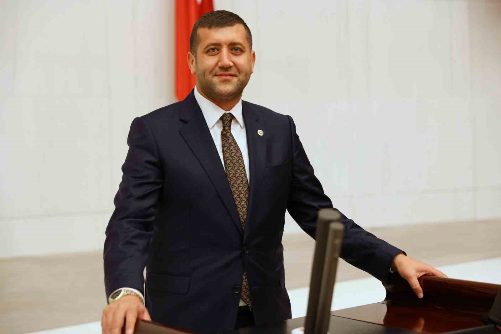 Milletvekili Ersoy: "Cumhur İttifakı olarak amacımız güçlü ekonomi, güçlü devlet ve güçlü toplum hedefi doğrultusunda düzenlemeleri hayata geçirmeye devam etmek"
Milletvekili Ersoy: "Cumhur İttifakı olarak amacımız güçlü ekonomi, güçlü devlet ve güçlü toplum hedefi doğrultusunda düzenlemeleri hayata geçirmeye devam etmek"