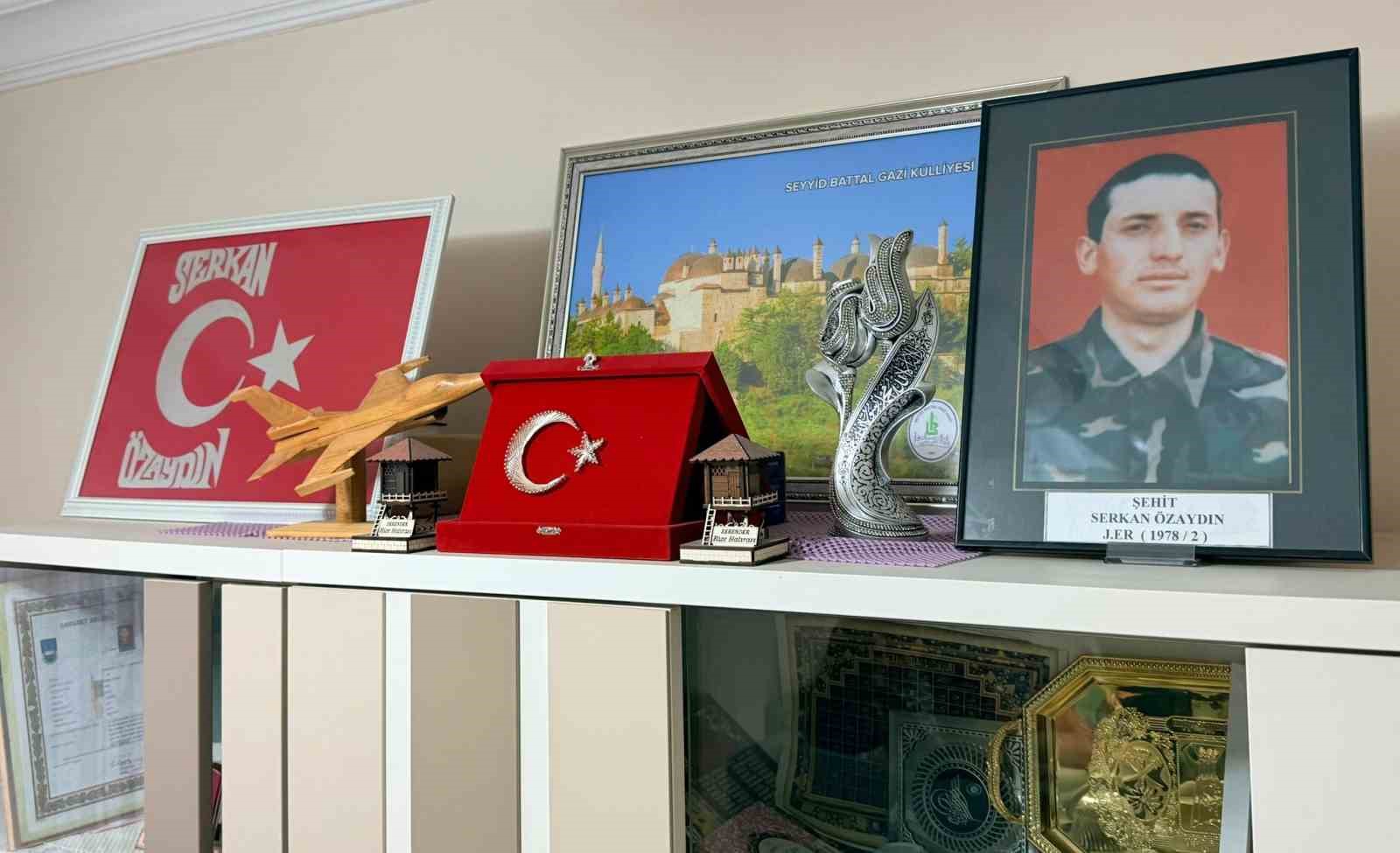 Milletvekili Hatipoğlu, iftarda şehit ailesine misafir oldu
