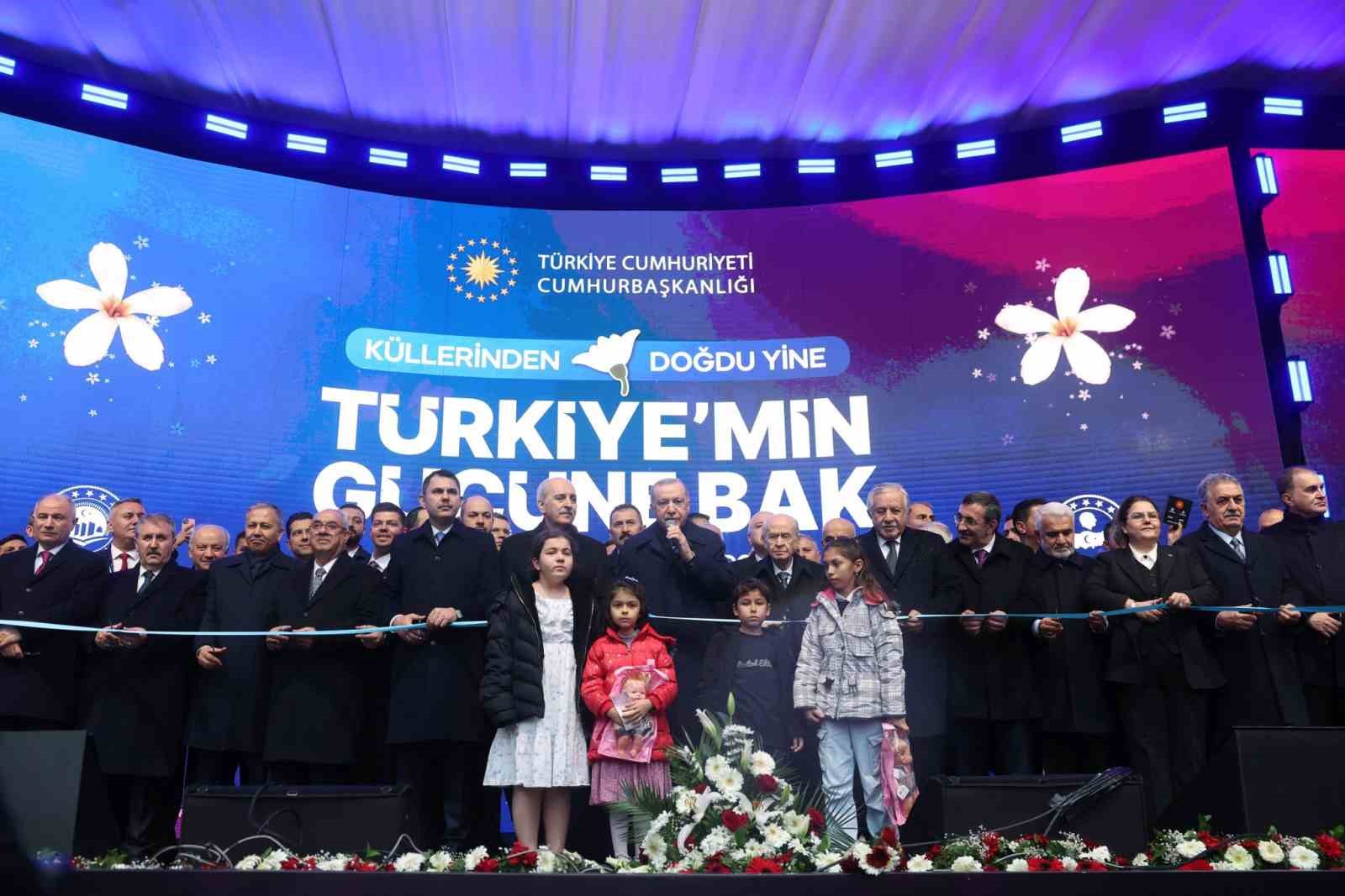 Milletvekili Hatipoğlu Osmaniye’de düzenlenen 6 Şubat anma programına katıldı
