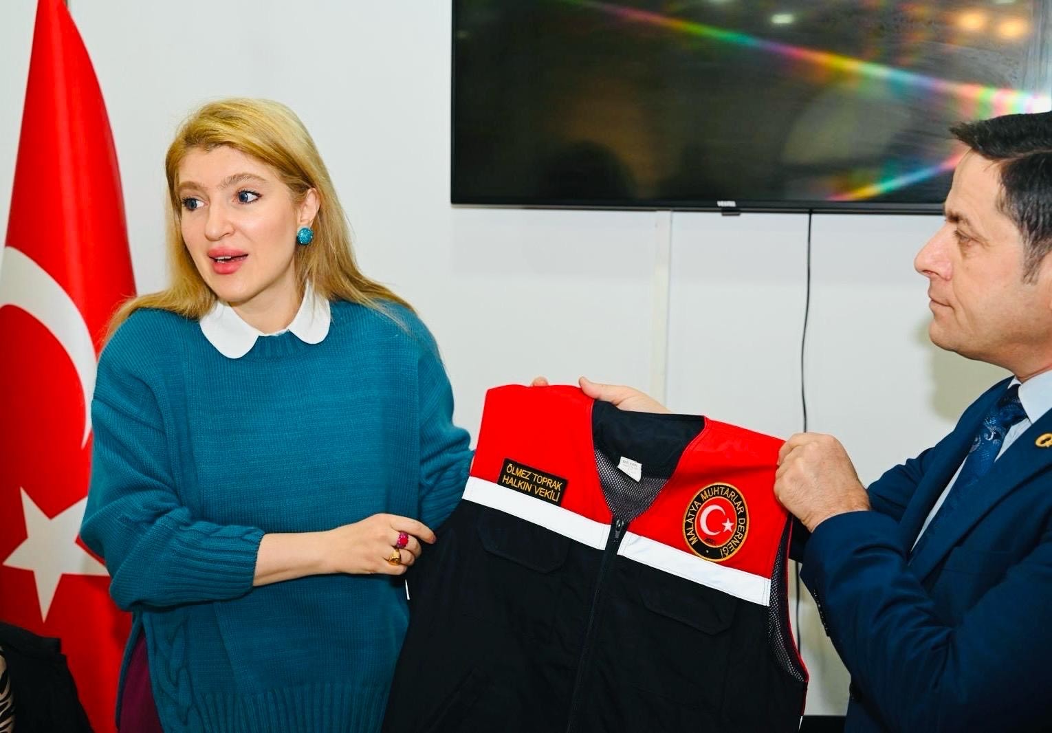 Milletvekili Ölmeztoprak muhtarlarla bir araya geldi
