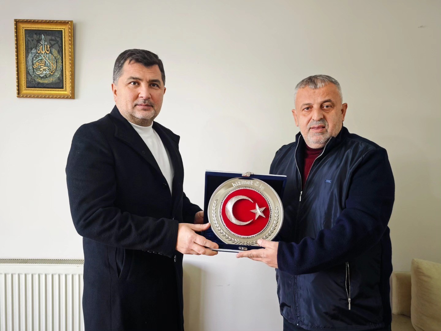Milletvekili Öztürk, Hizmet-İş Sendikası yöneticilerini ağırladı
