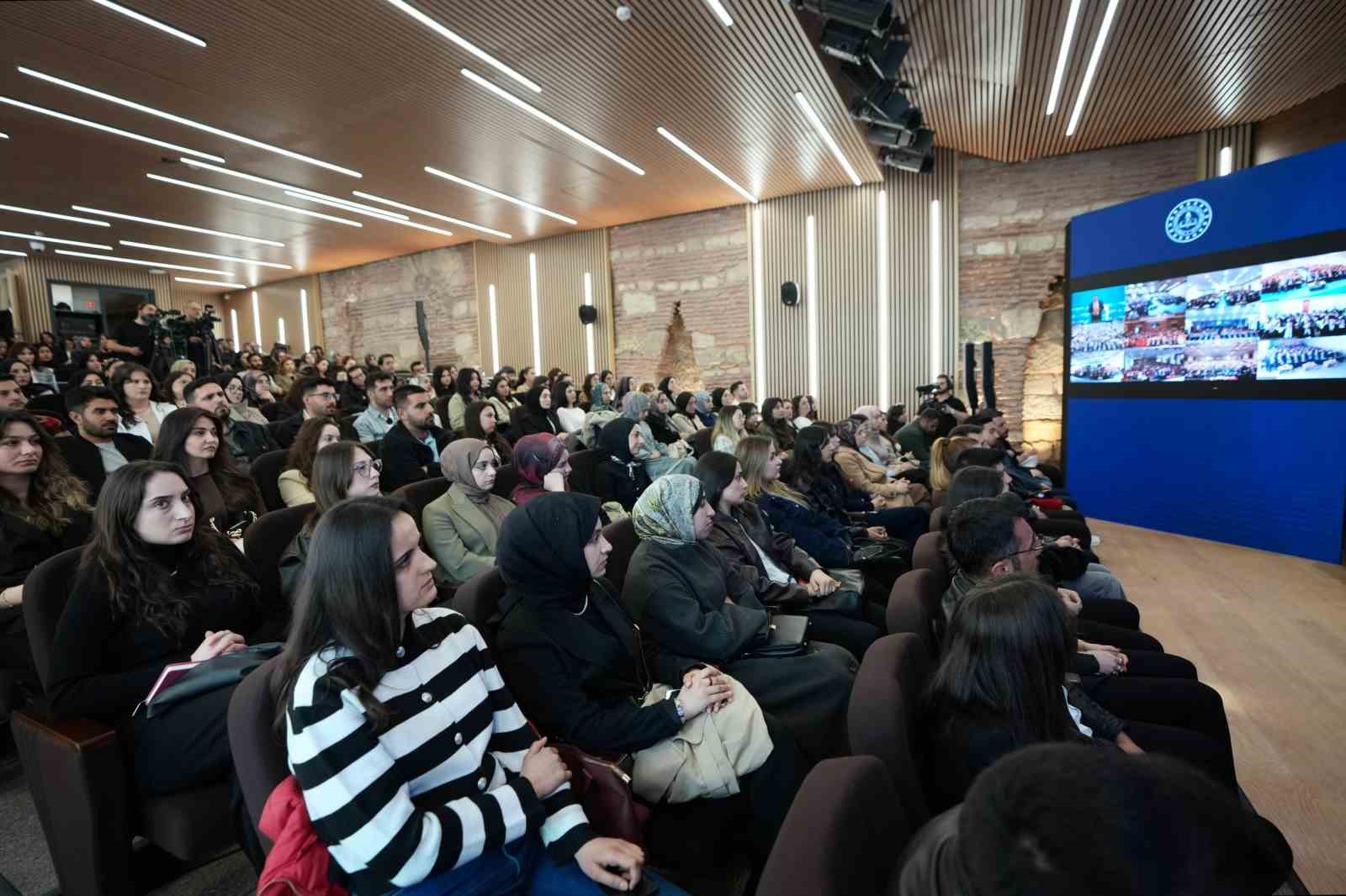 Millî Eğitim Akademisi, Bakan Tekin’in verdiği ilk dersle kapılarını açtı
