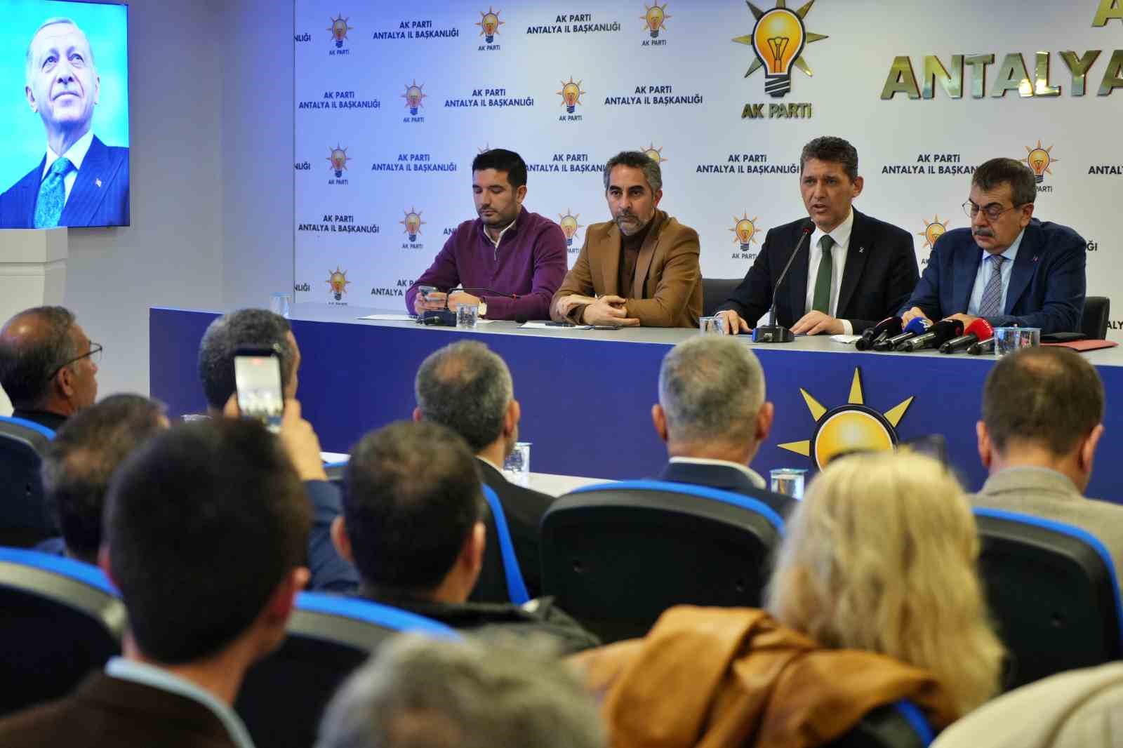 Milli Eğitim Bakanı Tekin: "Bugün, 1994’teki İSKİ skandalının daha büyüğüne şahit oluyoruz"
