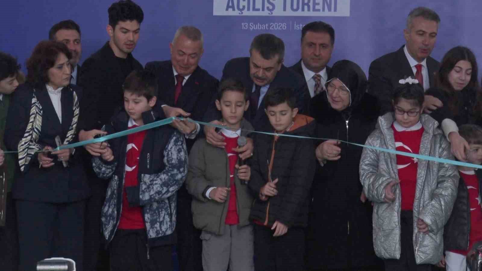 Milli Eğitim Bakanı Tekin: "Cumhurbaşkanımızın liderliğinde eğitim-öğretim süreçlerine çok yoğun bir biçimde katkı verdik"
