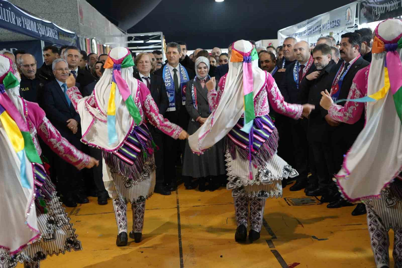 Milli Eğitim Bakanı Tekin: "Türkiye Cumhuriyeti’nin en önemli mihenk taşlarından biri Erzurum’dur"
Milli Eğitim Bakanı Tekin: "Türkiye Cumhuriyeti’nin en önemli mihenk taşlarından biri Erzurum’dur"