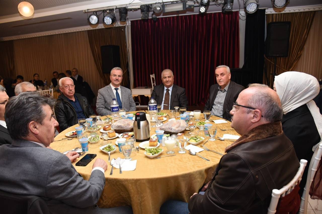 Millî Eğitim Müdürlüğü personeli iftar sofrasında buluştu
