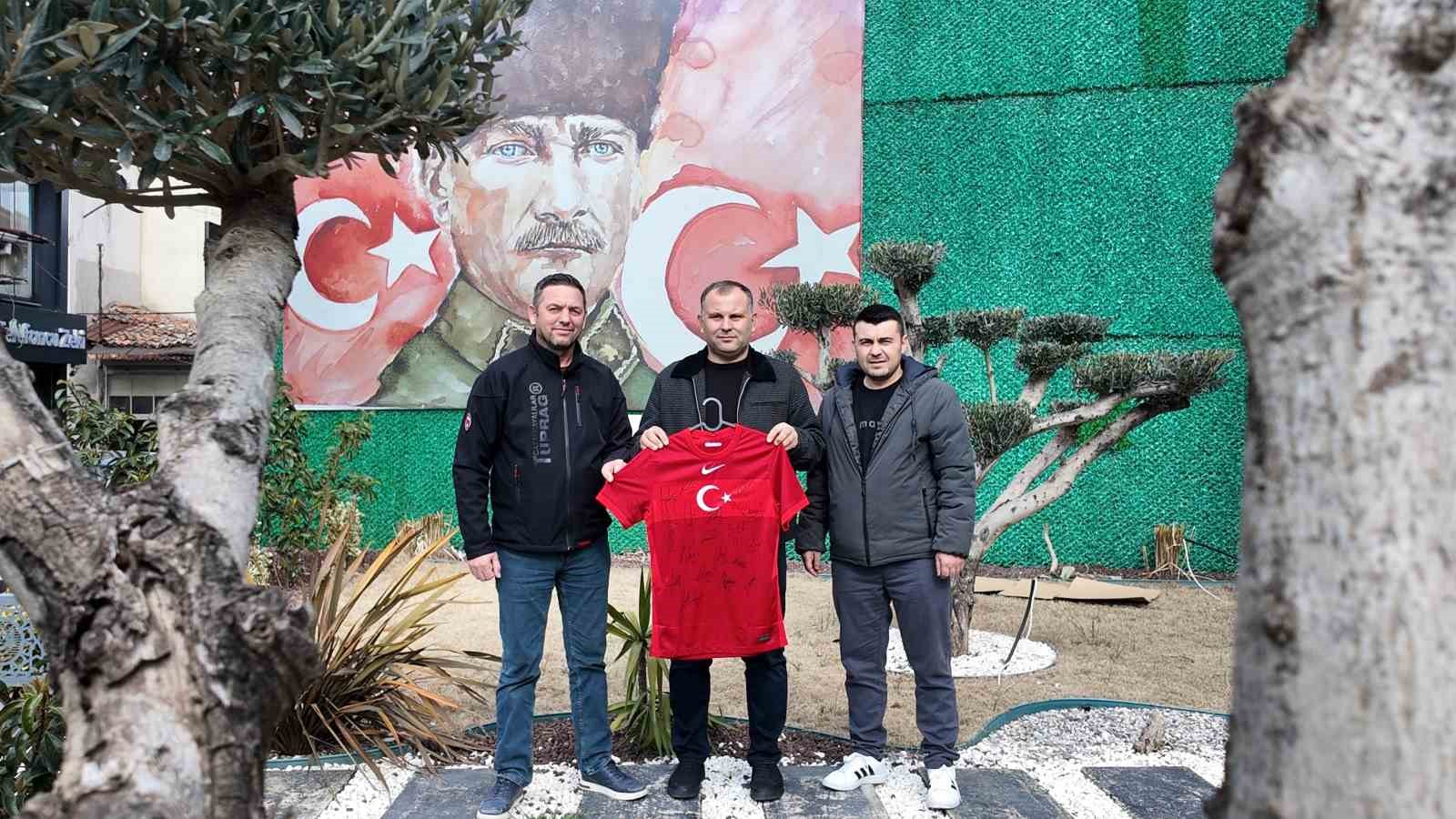 Milli forma DMD hastası minik Rahmi Kerem için satışta
