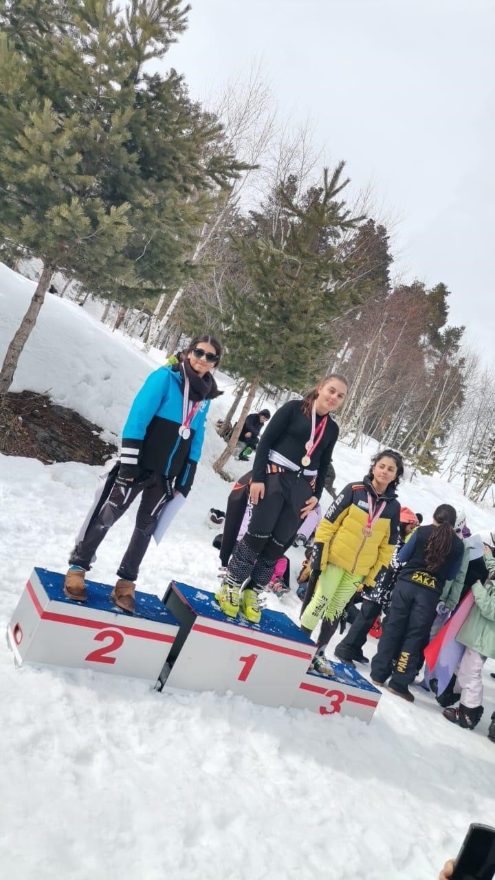 Milli kayakçı Cansu İkra Akçay’ın büyük başarısı
