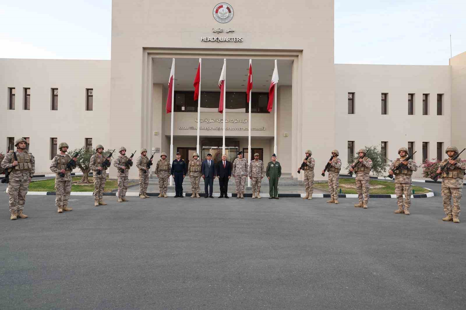 Milli Savunma Bakanı Güler Katar’da
