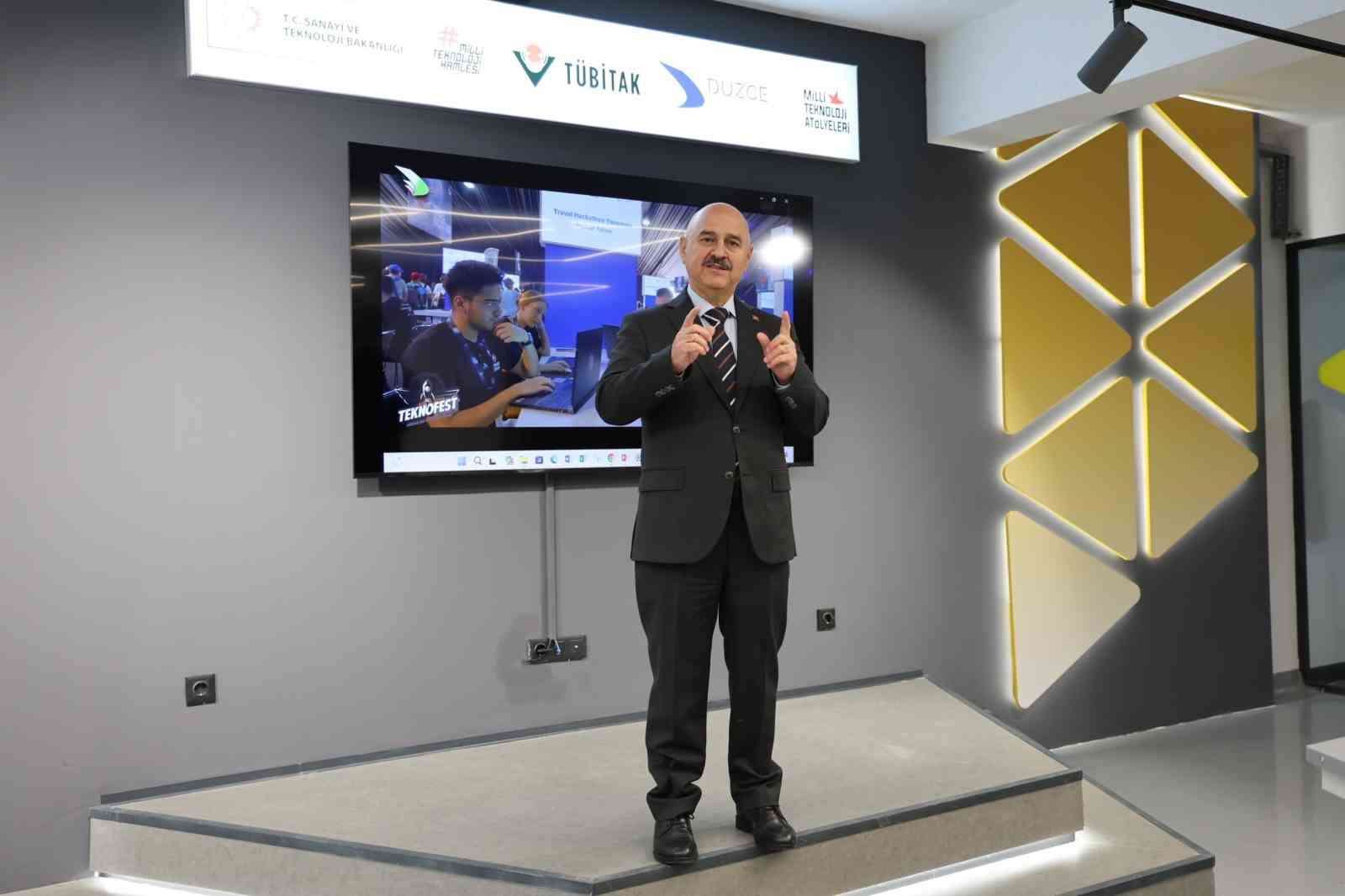 Milli teknoloji atölyesi Düzce Üniversitesi öğrencilerinin hizmetinde
