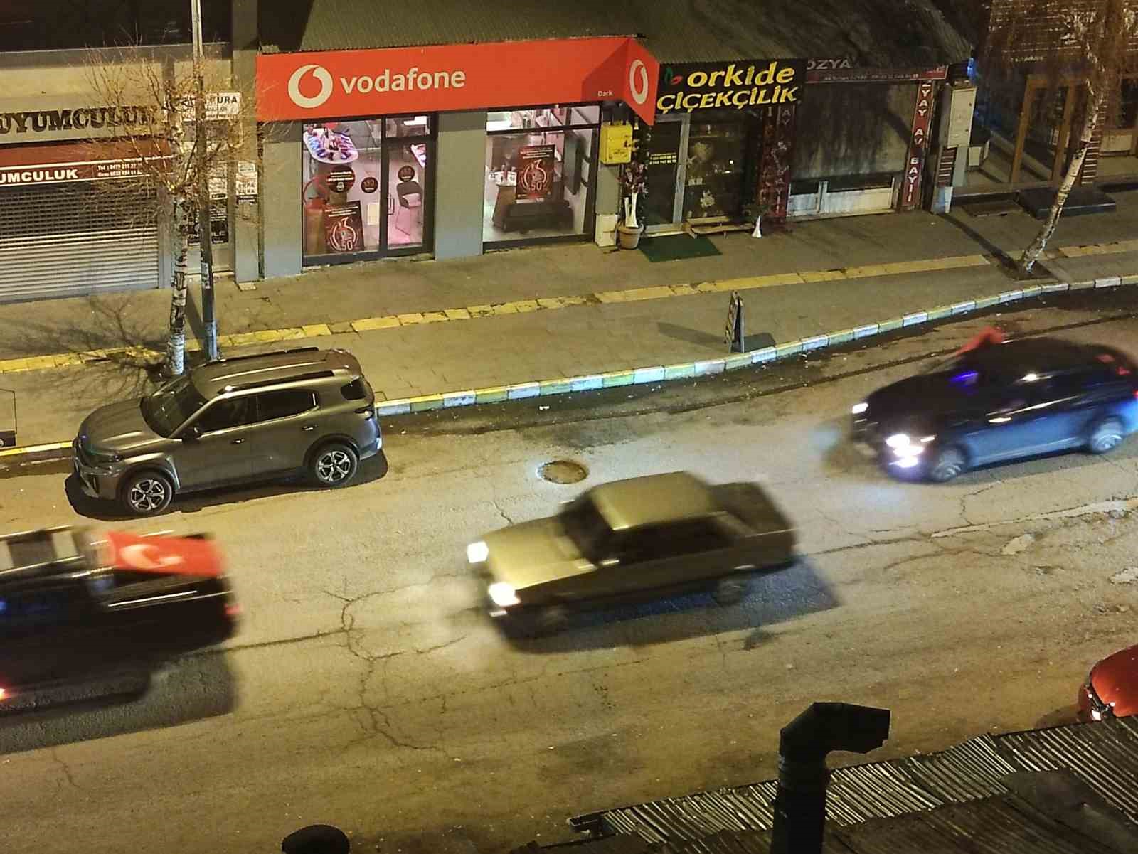 Millilerin zaferi kentte coşkuyla kutlandı
