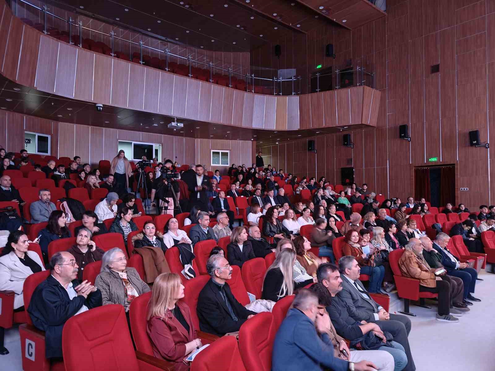 Mimar Sinan’ın eserleri kıyafetlere döküldü
