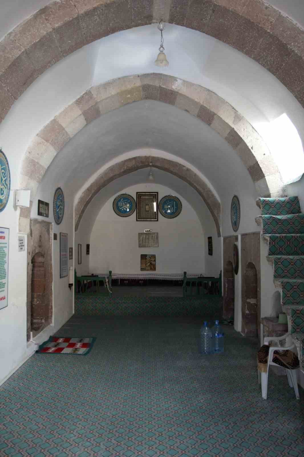 Mimariden tasavvufa: Mahperi Hatun’un Şeyh Turesan ile bıraktığı izler
Mimariden tasavvufa: Mahperi Hatun’un Şeyh Turesan ile bıraktığı izler