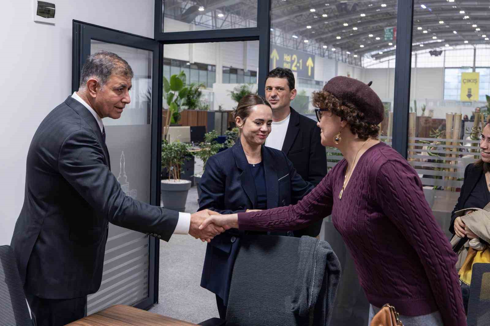 Minguzzi ailesinden Başkan Tugay’a ziyaret
