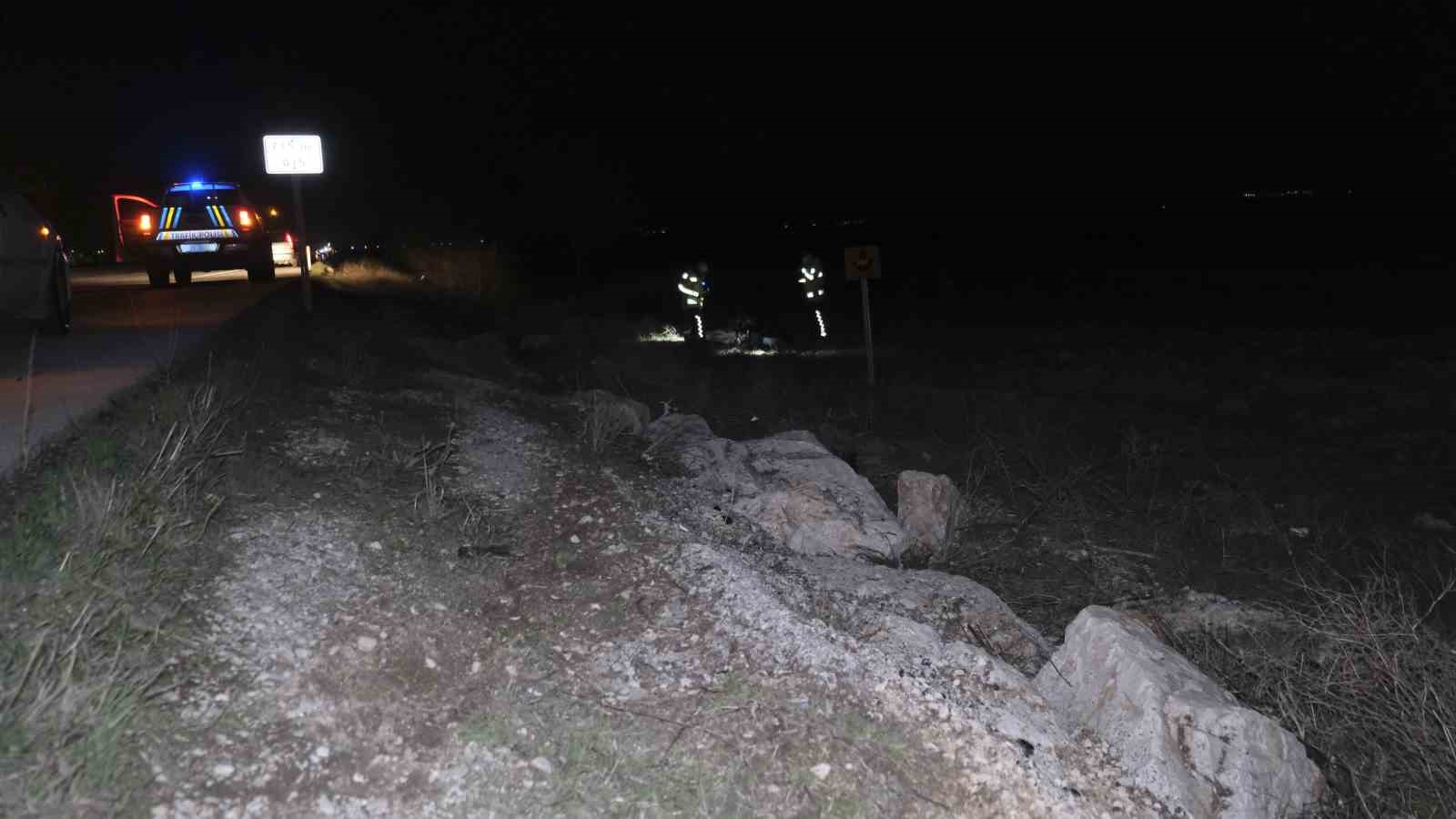 Minibüse arkadan çarpan motosiklet 70 metre sürüklendi: 1 yaralı
