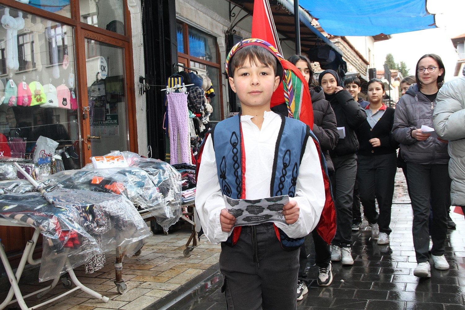 Minik davulcular mahalleleri şenlendirdi
