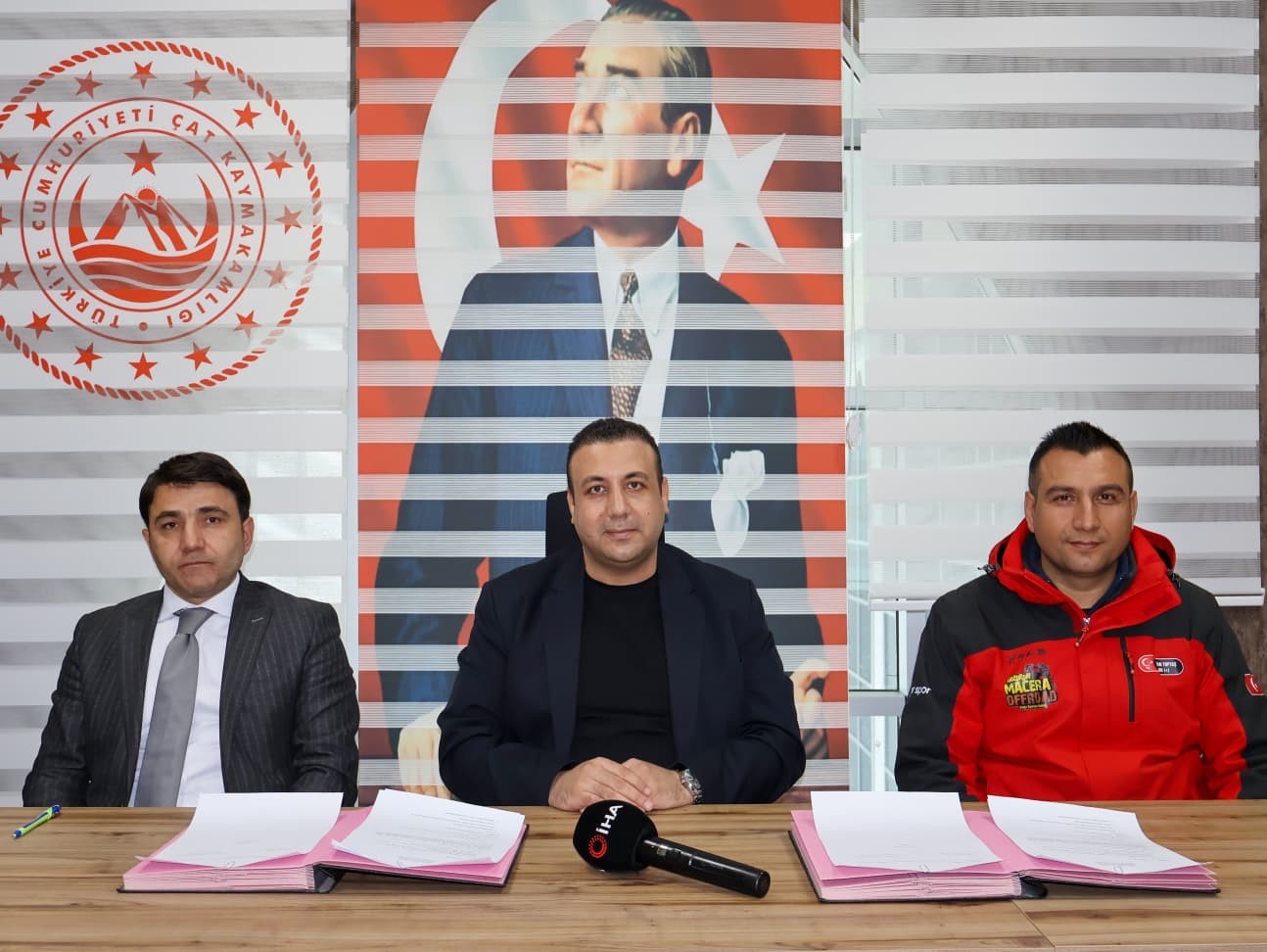 "Minik Eller Üşümesin" diye yola çıktılar
