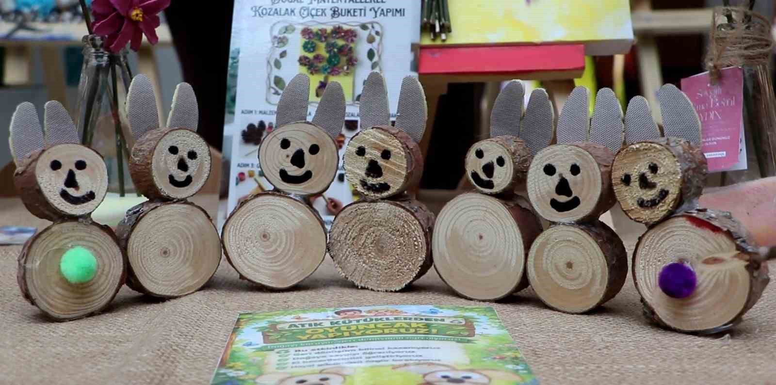 Minik ellerin doğaya dokunuşu
Minik ellerin doğaya dokunuşu